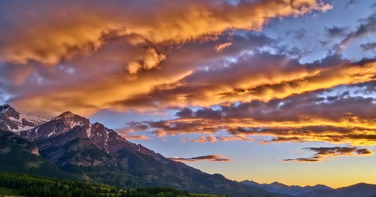 mountain views at sunset from Denver